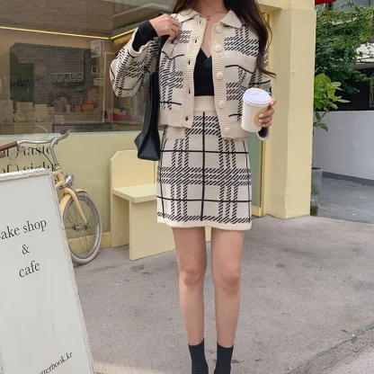Chic Knit Sweater Skirt Suit - Image 4