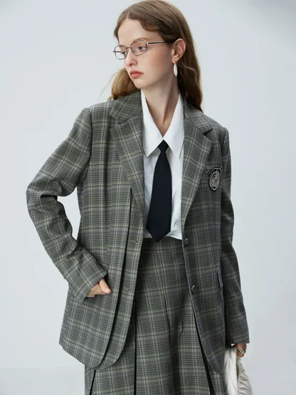 Notched Collar Pleated Skirt Set