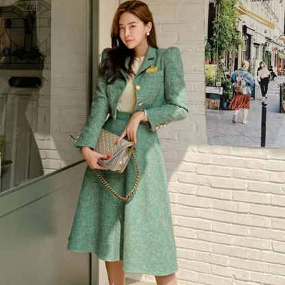 Vintage Style Skirt Suit - Image 3