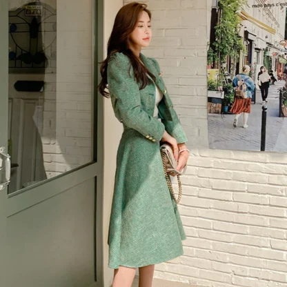 Vintage Style Skirt Suit - Image 4
