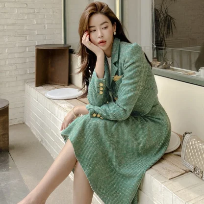 Vintage Style Skirt Suit - Image 6
