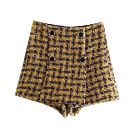 Sleek Plaid Office Skirt Suit - Image 4