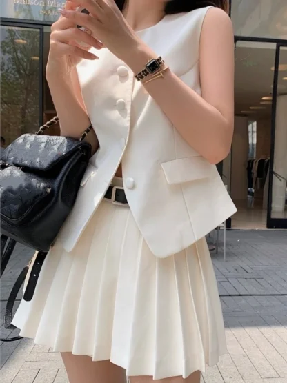 Elegant Pleated Skirt Suit - Image 2